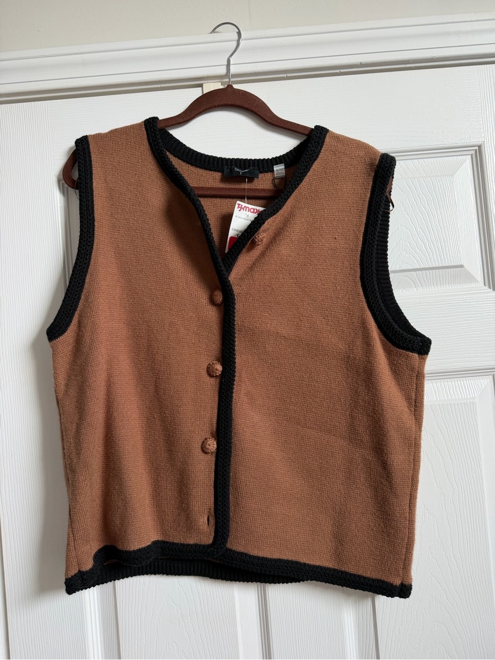 NWT Knit Sweater Vest
